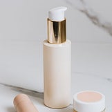 Natural Facial Fluids & Lotions 